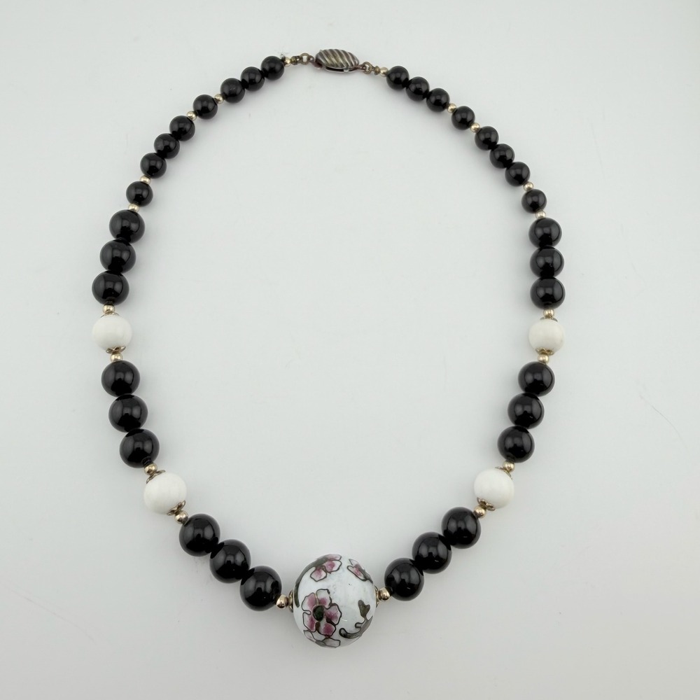 Beaded Necklace Black White Excellent Floral Porcelain‎ Chinoiserie